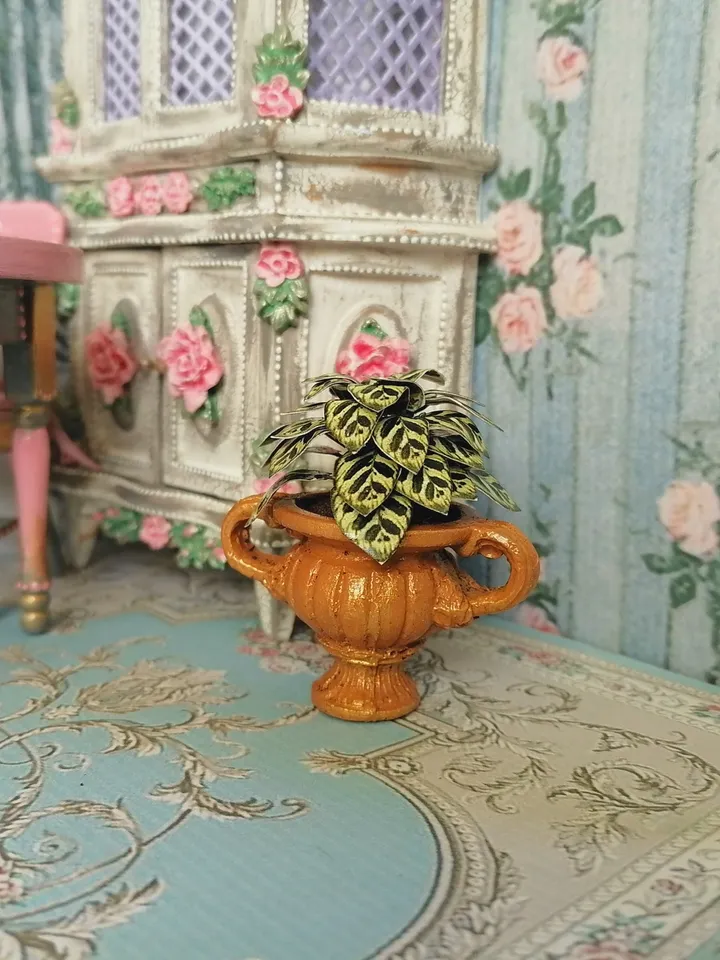 Flower in a pot. Dollhouse miniature.1:12 scale.