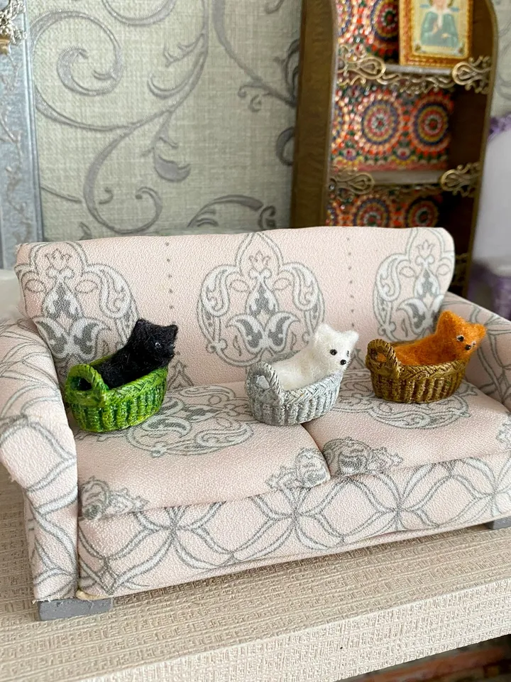 Kittens in a basket. Miniature. 1:12.Cat for a doll. Dollhouse miniature.Handmade.