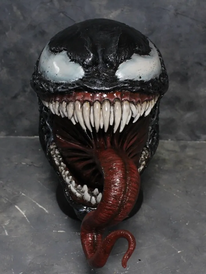 Venom mask cosplay