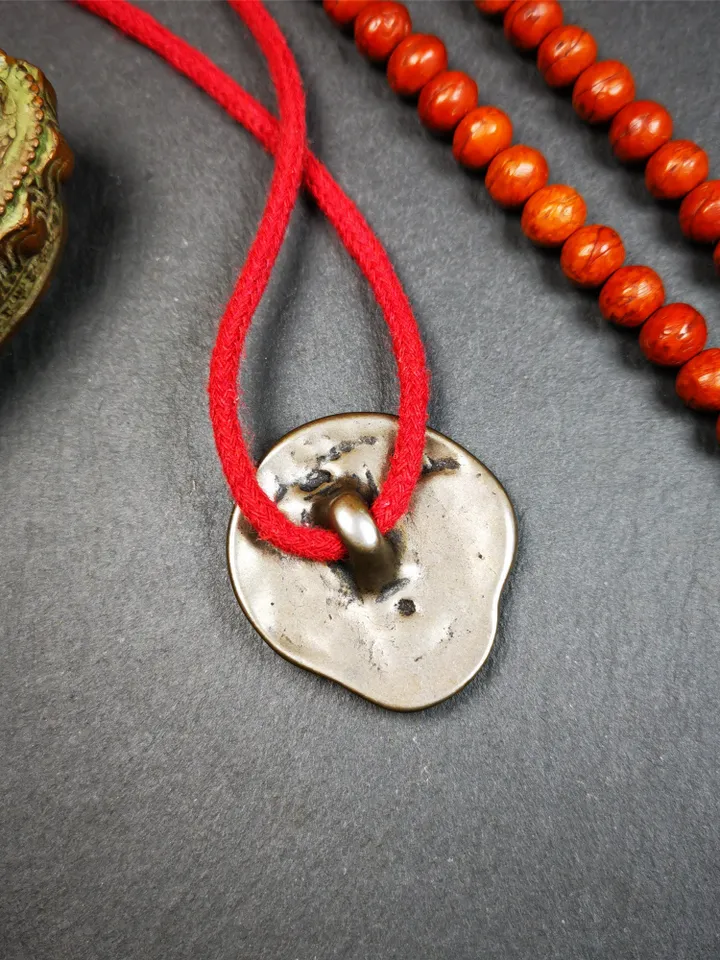 Gandhanra Unique Tibetan Buddhist Amulet Garuda,Garula,Suparna,Golden-winged Bird Pendant,Made of Thokcha,1.54"
