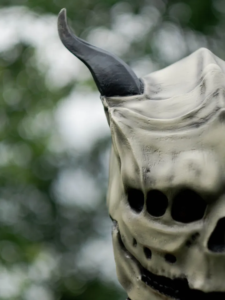 Three-eyed demon mask with moving jaw, resin skull mask, demon skull, halloween mask scary, custom cosplay mask, creepy mask