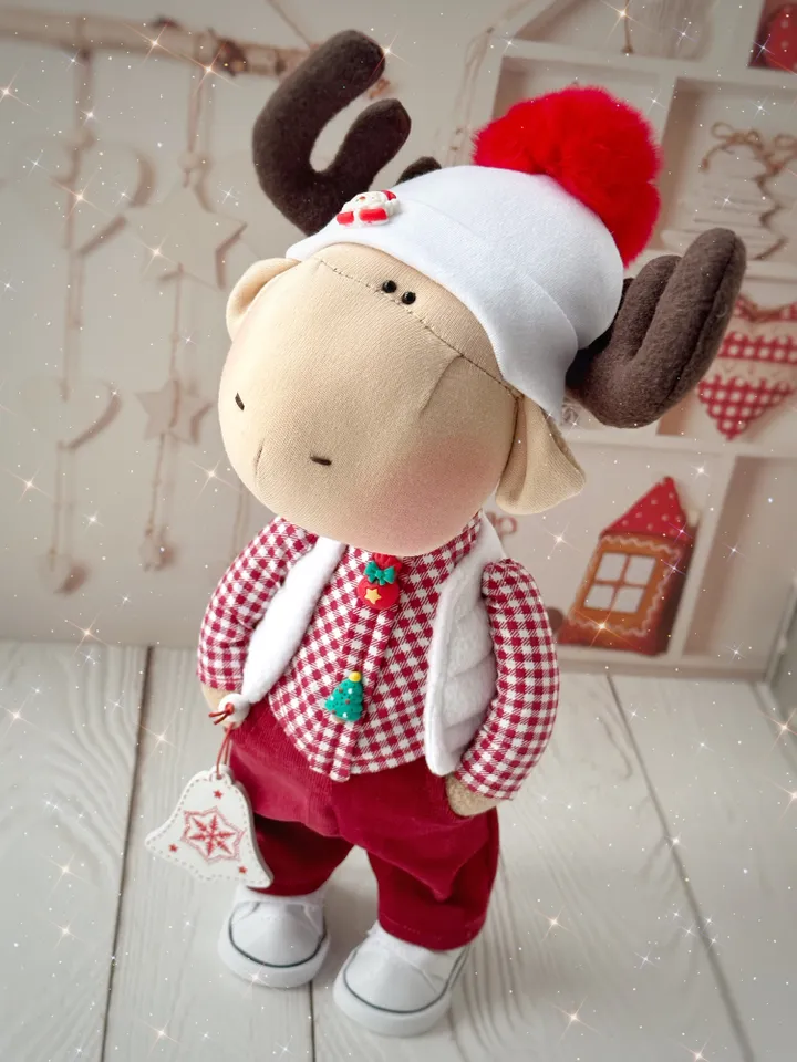 Christmas Moose sewing pattern. DIY Christmas doll.