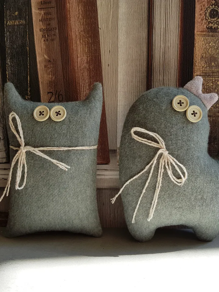 Grey cat sewing pattern PDF digital tutorial in english, stuffed animal sewing diy