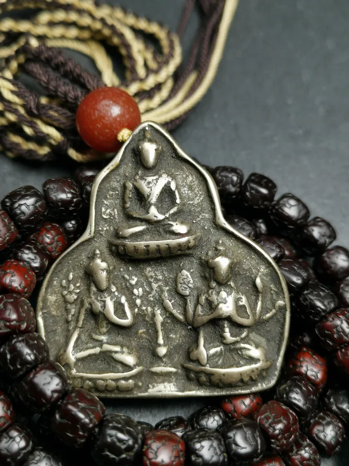 Gandhanra Vintage Tibetan Buddha Statue Pendant,3 Longevity Bodhisattvas - Amitayus,White Tara,Unisavijaya,Protective Amulet,40 Years Old