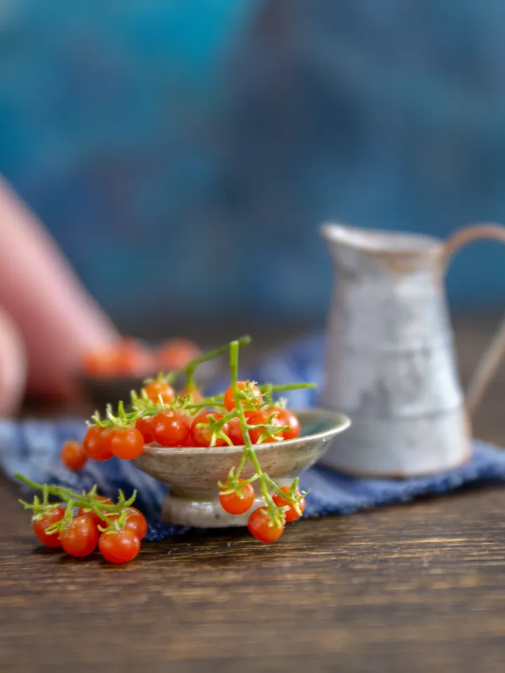 TUTORIAL Miniature polymer clay cherry tomato