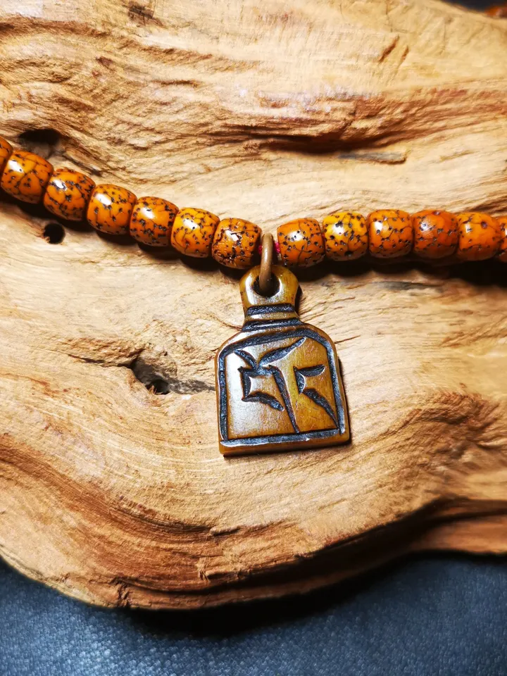 Yak Bone Carved Tibetan Letter Mala Pendant,Bead Counter Clip,Prayer Bead Accessories,Gandhanra Tibetan Amulet