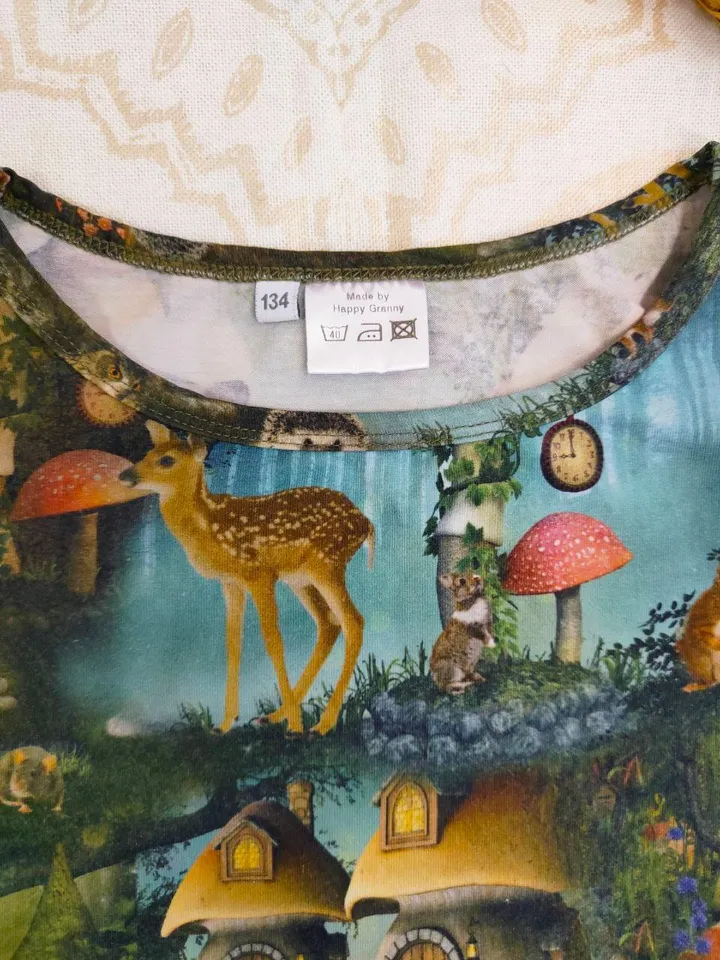 children's t-shirt with mushrooms,shrooms,vintage t-shirt, fly mushroom textile,forest jersey,forest story,t-shirt 134cm,forest grebe