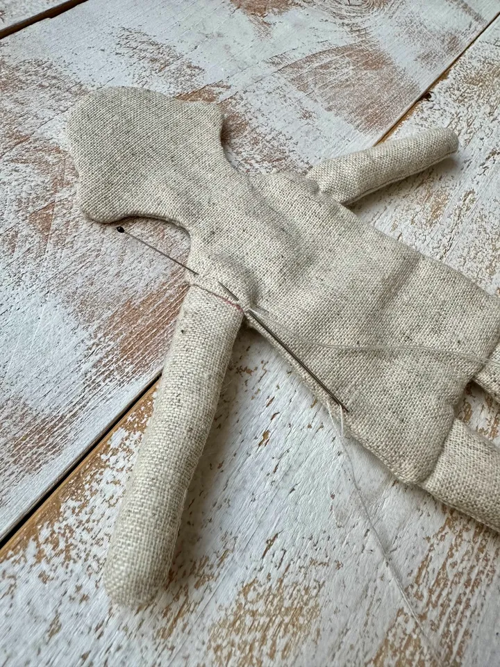 Fabric 21-cm (8-inch) doll step-by-step sewing tutorial