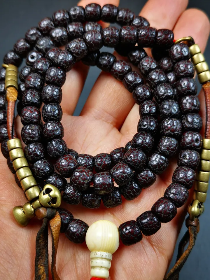 Gandhanra Old 108 Tibetan Lotus Seed Beads Mala,Prayer Beads Necklace for Meditation,Diameter 0.32", Circumference 30"