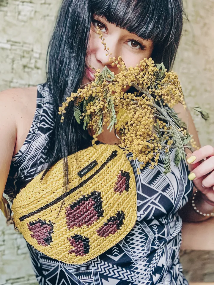 Yellow fanny pack with animal print, belt bag, crochet bag from raffia, boho hip purse, bum bag, straw belt pouch