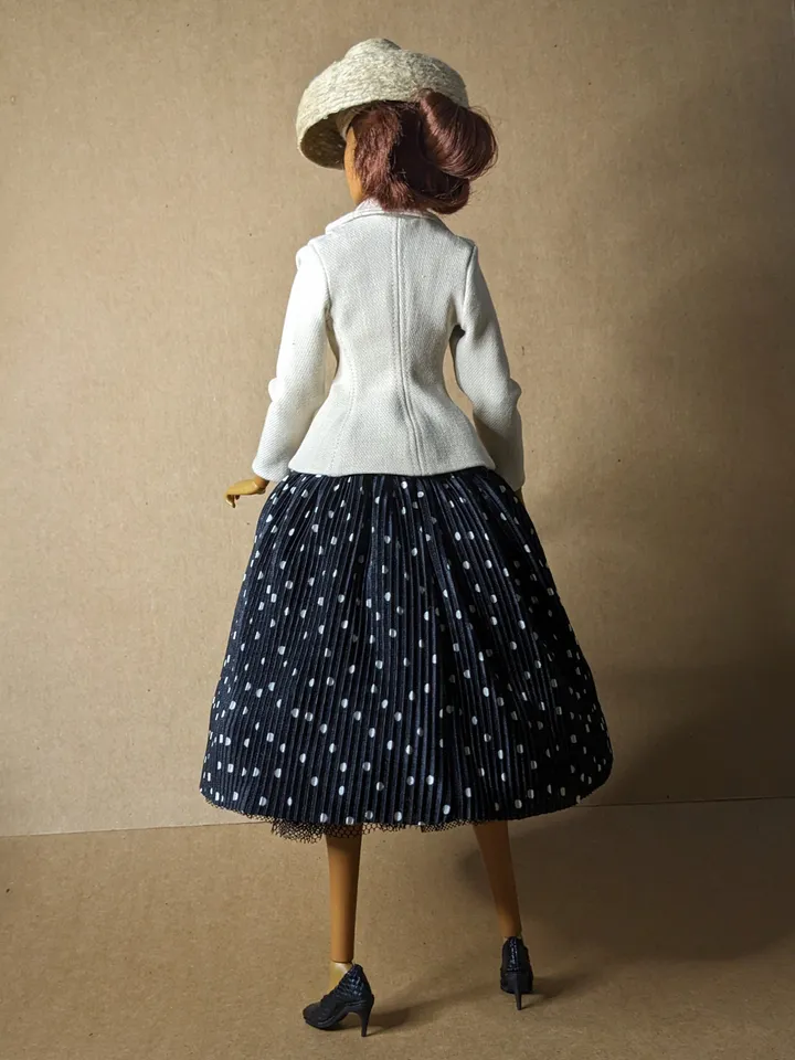 Handmade classic high fashion suit (jacket & skirt) for 16-inch Fashion Royalty dolls - FR16