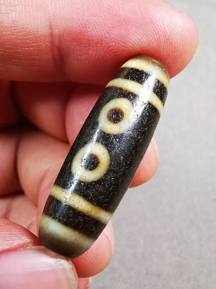 Gandhanra Tibetan 5 Eyed Dzi Bead,Tibetan Chung,Wealth Amulet,Small Size 36*11 mm