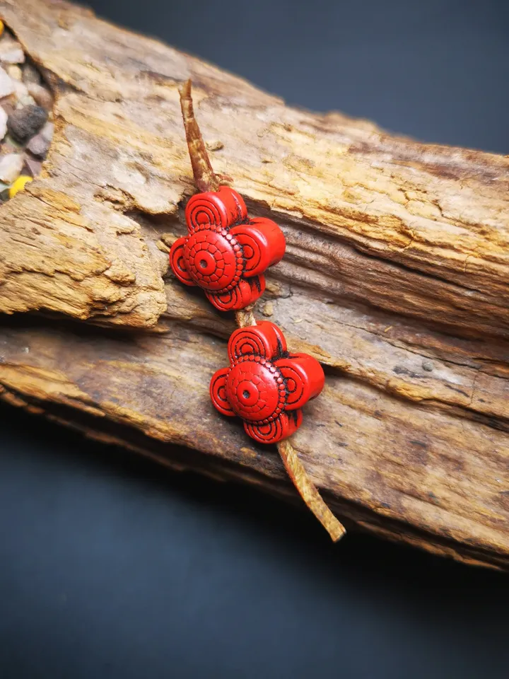 Gandhanra Handmade Antique Tibetan Amulet,Mini Flower Bead Pendant for Mala,Made of Cinnabar