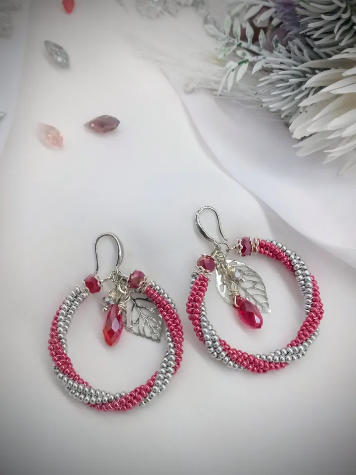 Custom multicoloured bridesmaid earrings set, beaded hoop earrings set, bridesmaid gift, bridesmaid gift idea