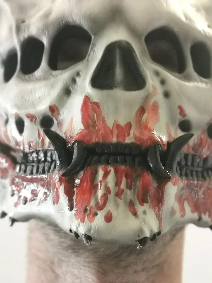 Three-eyed demon mask with moving jaw and bloody mouth, resin skull mask, demon skull, halloween mask scary, custom cosplay mask