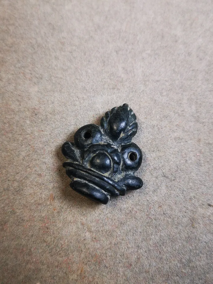 Gandhanra Hand Carved Tibetan Buddhist Amulet Pendant,Mani Jewel/Wish-Fulfilling Cintamani Badge, Nubro,made of Obsidian