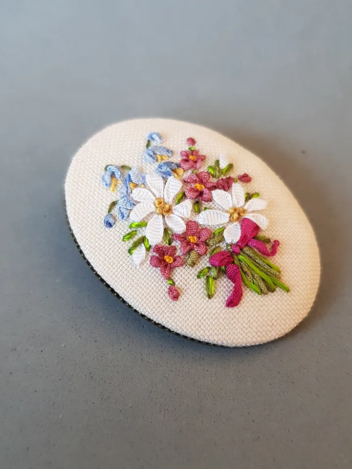 Ribbon embroidered brooch for her, daisy embroidery jewelry