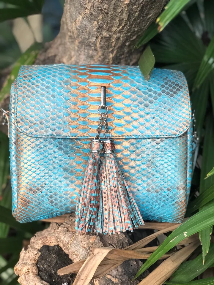 Genuine Python Skin Classy Crossbody Chain Bag Handmade| Tassel Bag Python Detachable Chain Clutch Blue Turquese Trends Classy Elegant Purse