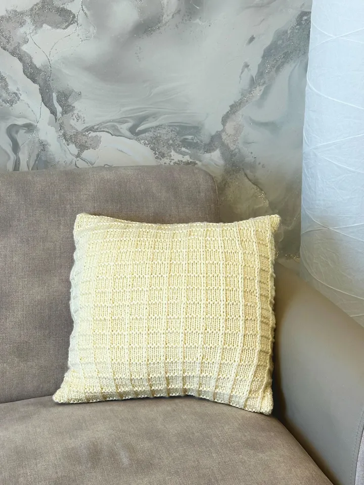 Knitting pattern, pillow case with waffles, knit flat handmade design, envelope or button opening, Eng, Cute Waffles Cushion Cover