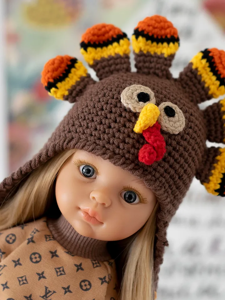 Crocheted Turkey hat for Paola Reina doll, Meadowdolls Dumplings, Little Darling, Siblies Ruby Red for Thanksgiving Day
