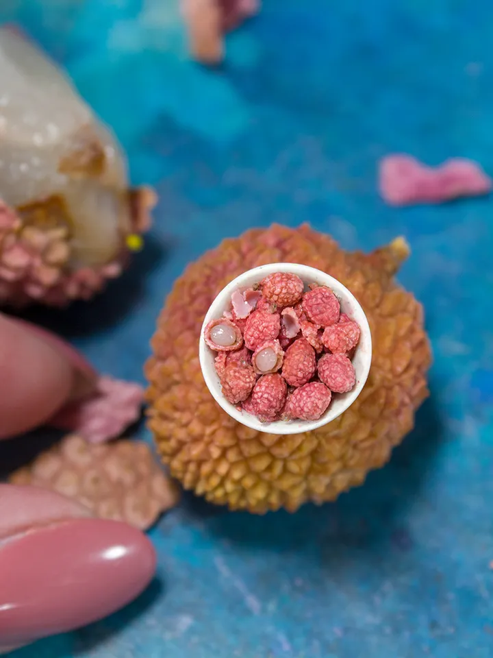 TUTORIAL Miniature litchi with polymer clay