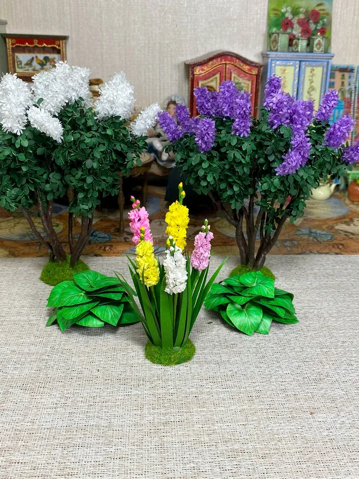 Flowers for a doll's garden in 1:12 scale. Dollhouse miniature.