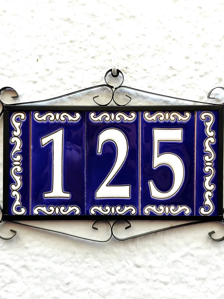 Ceramic letters and numbers 11cm (4.3") for the wall - Hand-glazed in Spain - "AZUL-FONDO" models - Ceramic letters number -