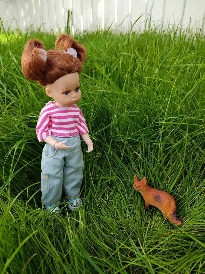 PDF sewing pattern for mini Paola Reina dolls.