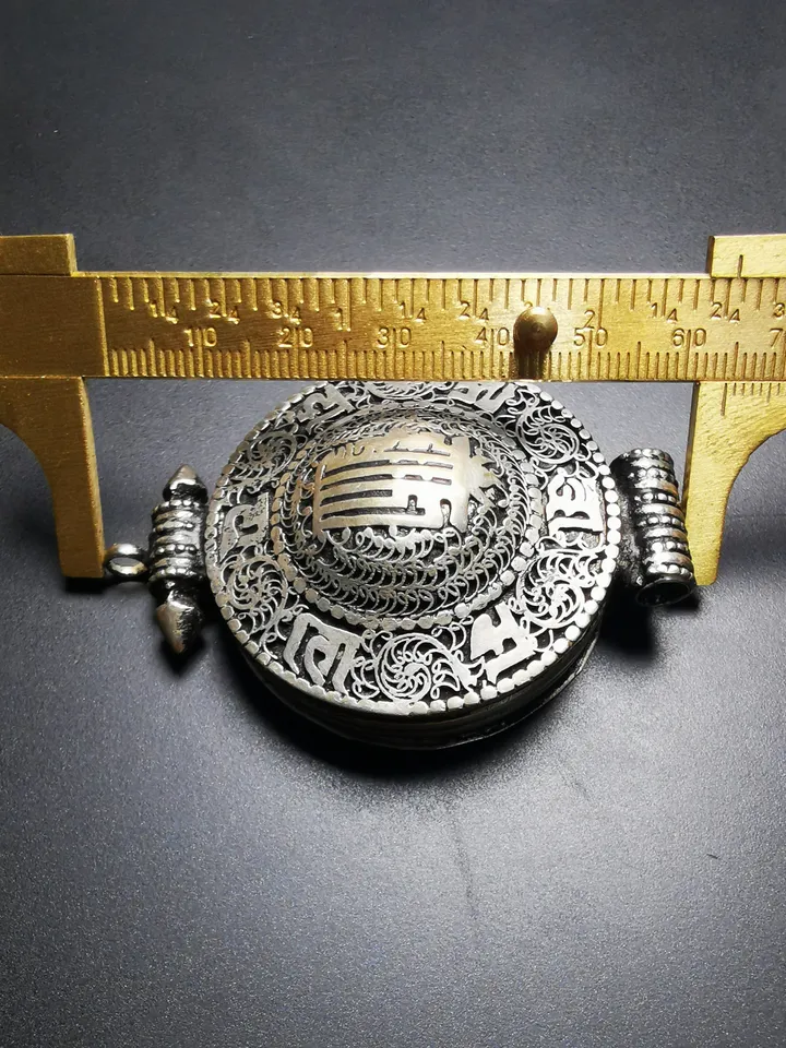 Gandhanra Antique Gau Ghau Shrine, Mini Tibetan Buddhist Altar Amulet Pendant,OM and Kalachakra Symbol