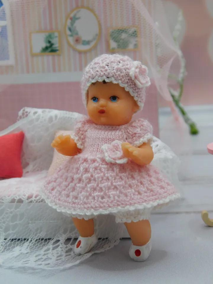 Miniature doll clothes for german Ari doll