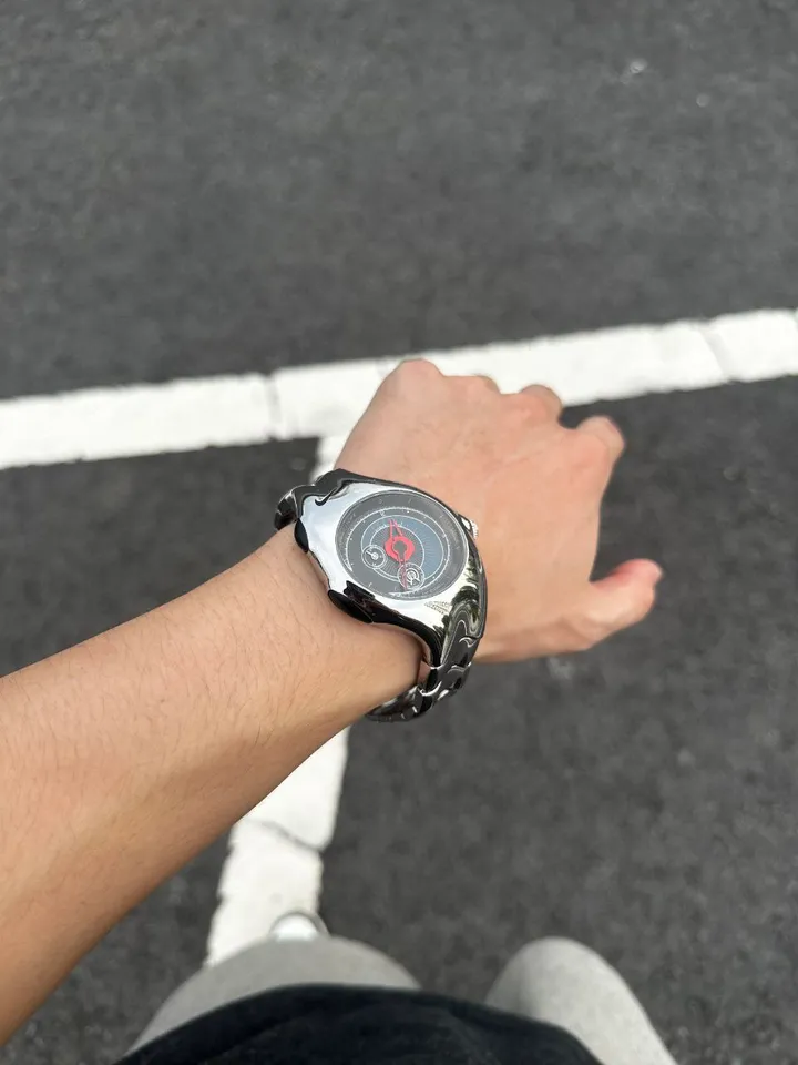 Nike Triax is an iconic sports watch with a unique design and ergonomic shape for an active lifestyle