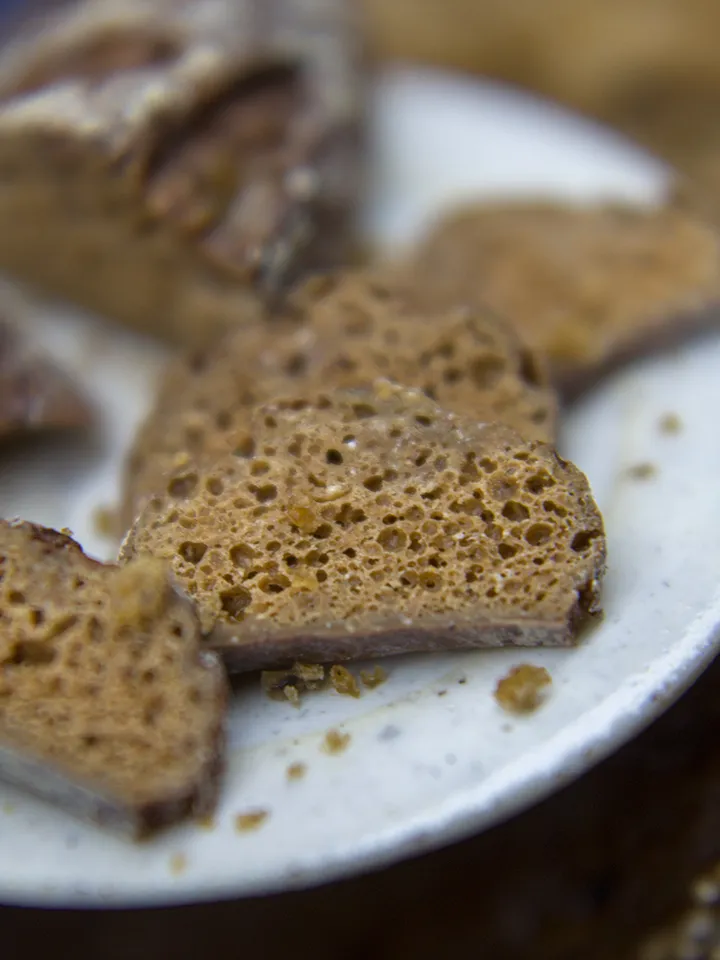 TUTORIAL Miniature brown bread with polymer clay