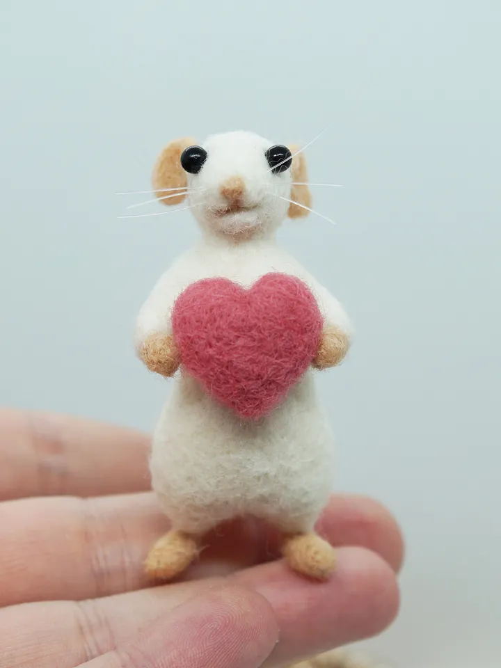 Jerry the mouse, miniature needle felted mouse with a heart, made to order