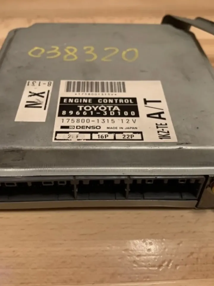 Engine control module ECU 89661-3D100 896613D100 TOYOTA 1KZ-TE