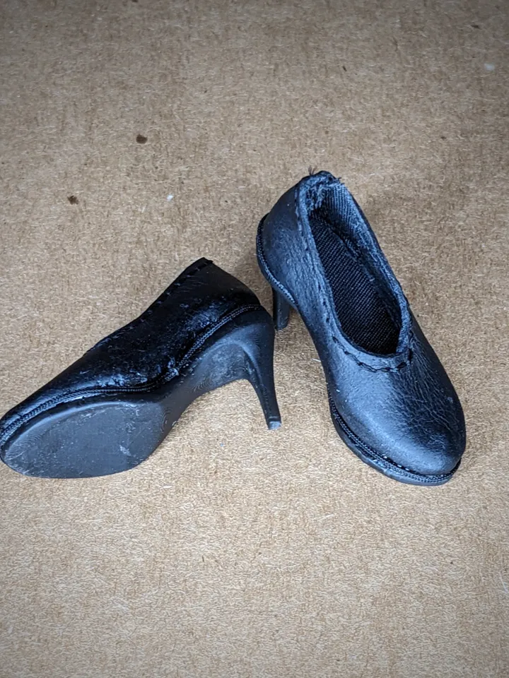 Handmade heels black leather shoes for 16-inch Fashion Royalty dolls (FR16)