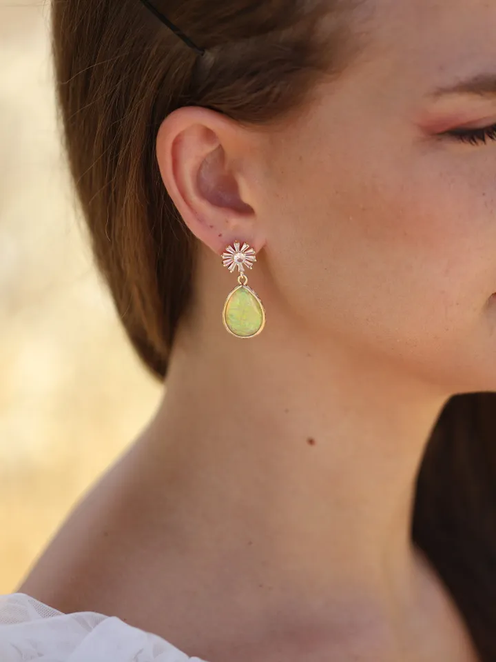 Boho Wedding Earrings For Brides, Floral Statement Wedding Earrings, Bohemian Flower Bridal Earrings, Gold 18k Statement Jewelry For Bride,