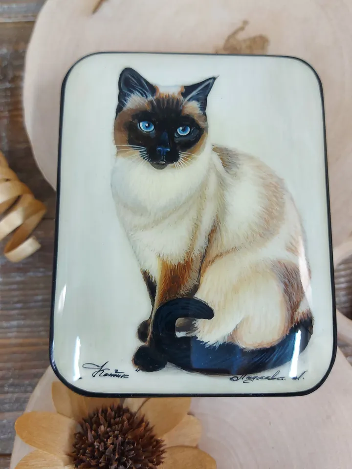 Nice Russian lacquer box "Siamese cat. Pet" Hand painted miniature, jewelry box, Gift for cat lovers, Art gift Fedoskino. New year's gift