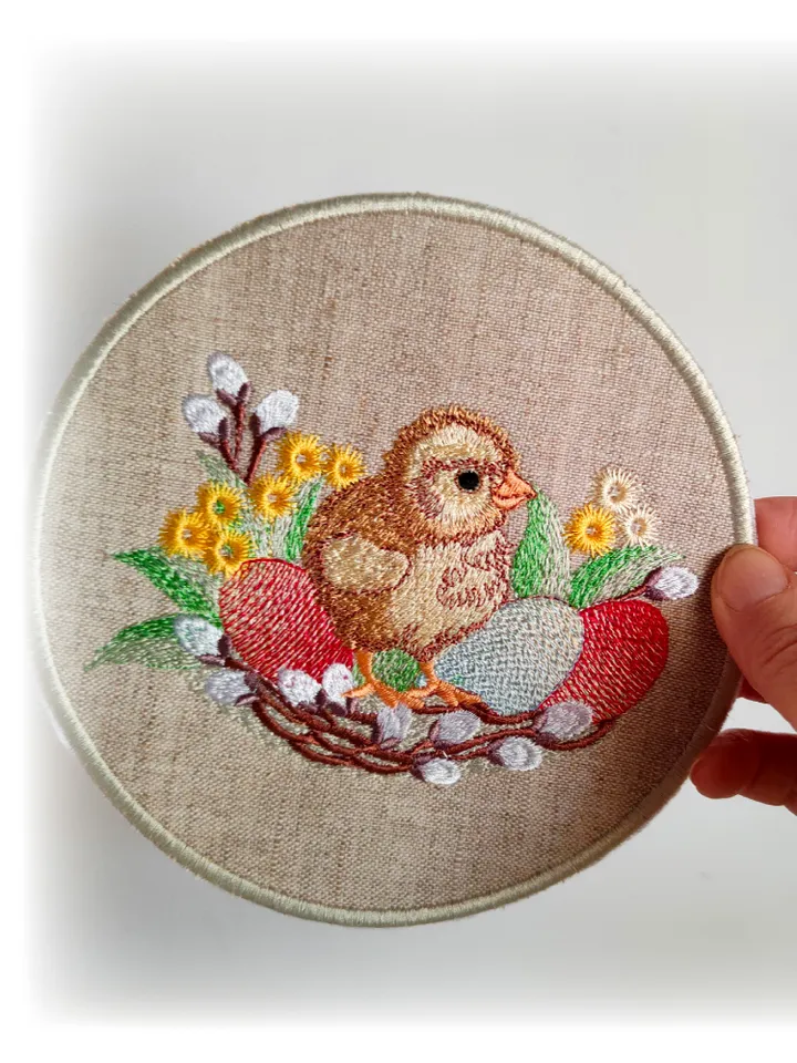 Machine Embroidery design Chicken in Easter Basket