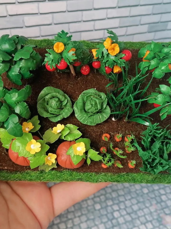 Vegetable bed for a dollhouse in 1:12 scale. Dollhouse miniature. handmade. 1:12.