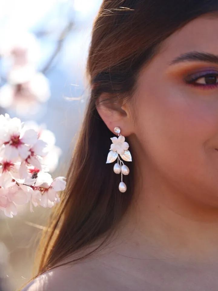 Boho Wedding Earrings for brides, Delicate Porcelain Flowers Bridal Earrings, Silver Leaf Floral Wedding Earrings, Pearl Wedding Earrings,