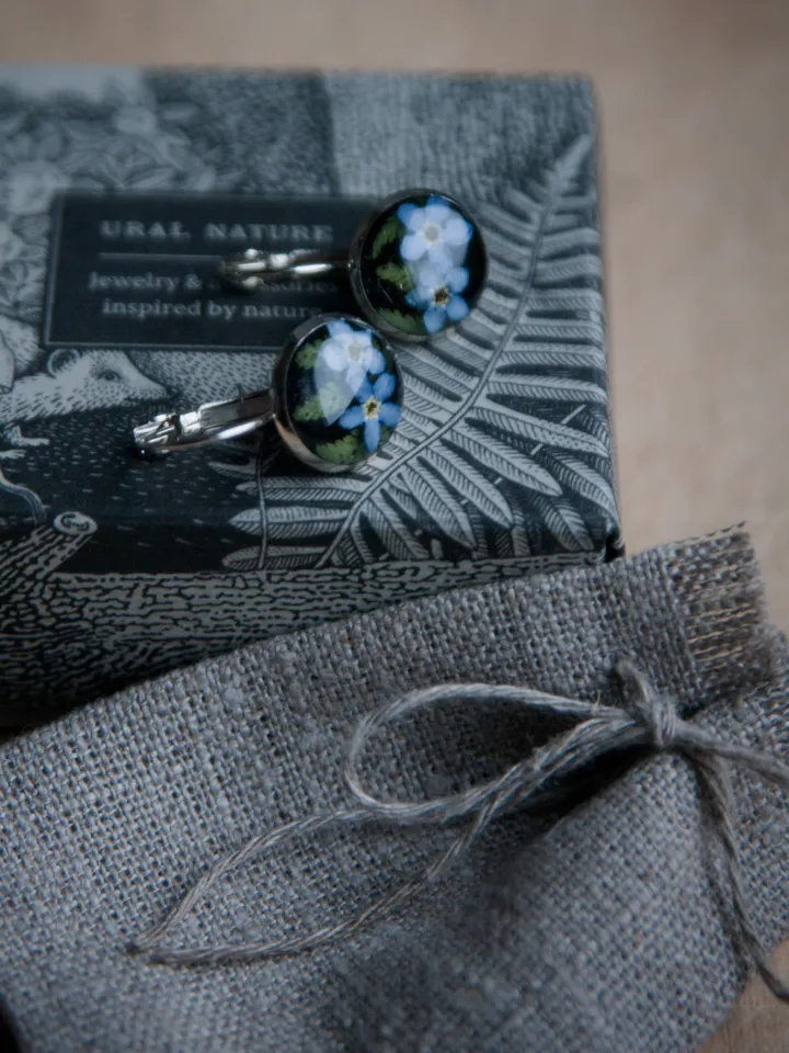 Fern and Forget-me-not flowers earrings. Classic dangles made of clear resin