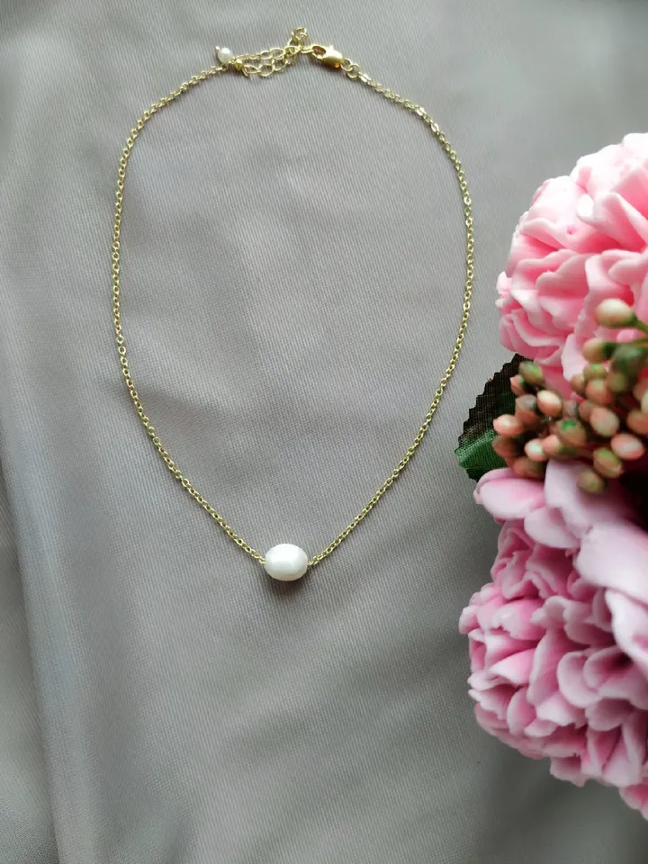 Floating Freshwater Pearl Necklace, Dainty Gold pearl necklace.