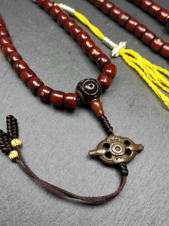 Gandhanra Handmade Tibetan Rosary, 8mm 108 Yak Bone Carved Mala Necklace,Prayer Beads for Meditation,Circumference 88cm