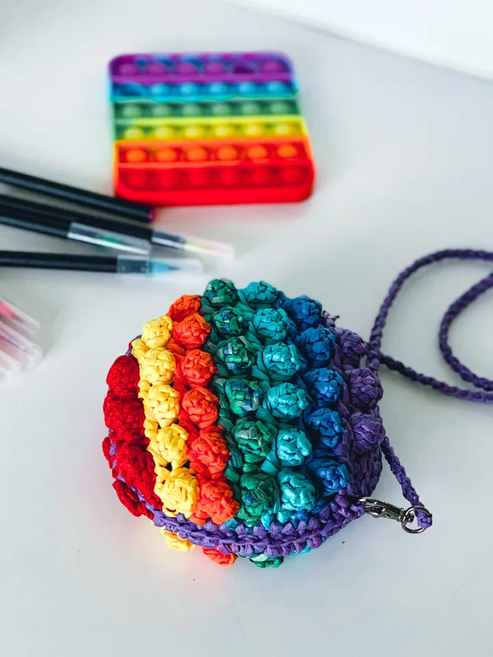 Kids bag pop-it with raffia yarn, toddler purse, crochet bag, boho hip bag, puff pouch (popit not included)