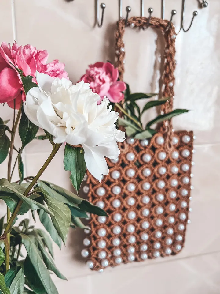 Raffia bag with beads crochet pattern PDF, digital instant download, video tutorial, summer bag, bridesmaid bag, net bag
