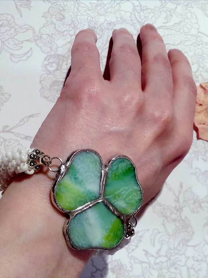 Shamrock bracelet, St Patricks 3 leaf clover Irish bracelet, st patricksday Clover trefoil leaf
