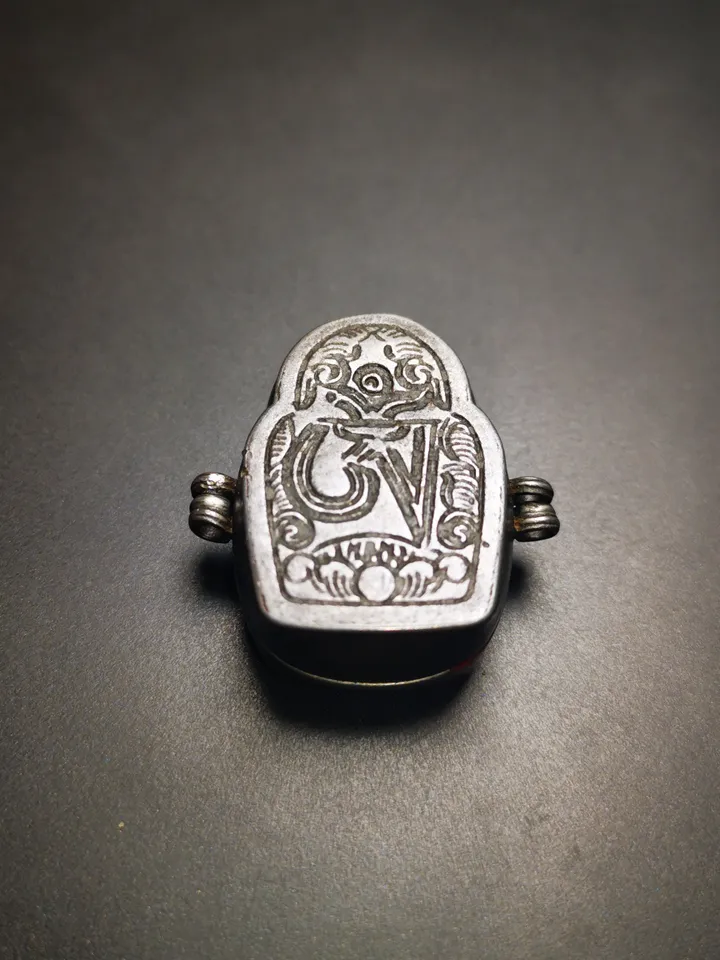 Gandhanra Antique Handmade Gau Ghau Shrine, Mini Tibetan Buddhist Altar Amulet Pendant