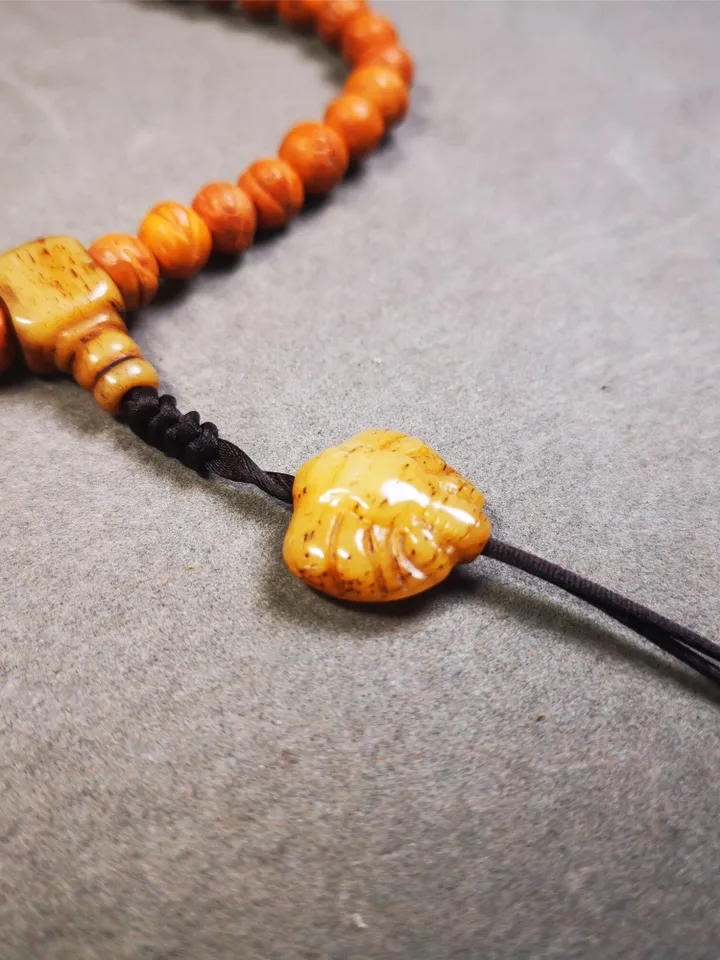 Gandhanra Tibetan Yak Bone Carved Scorpion Bead Pendant for Mala,Prayer Bead,Scorpion  Amulet