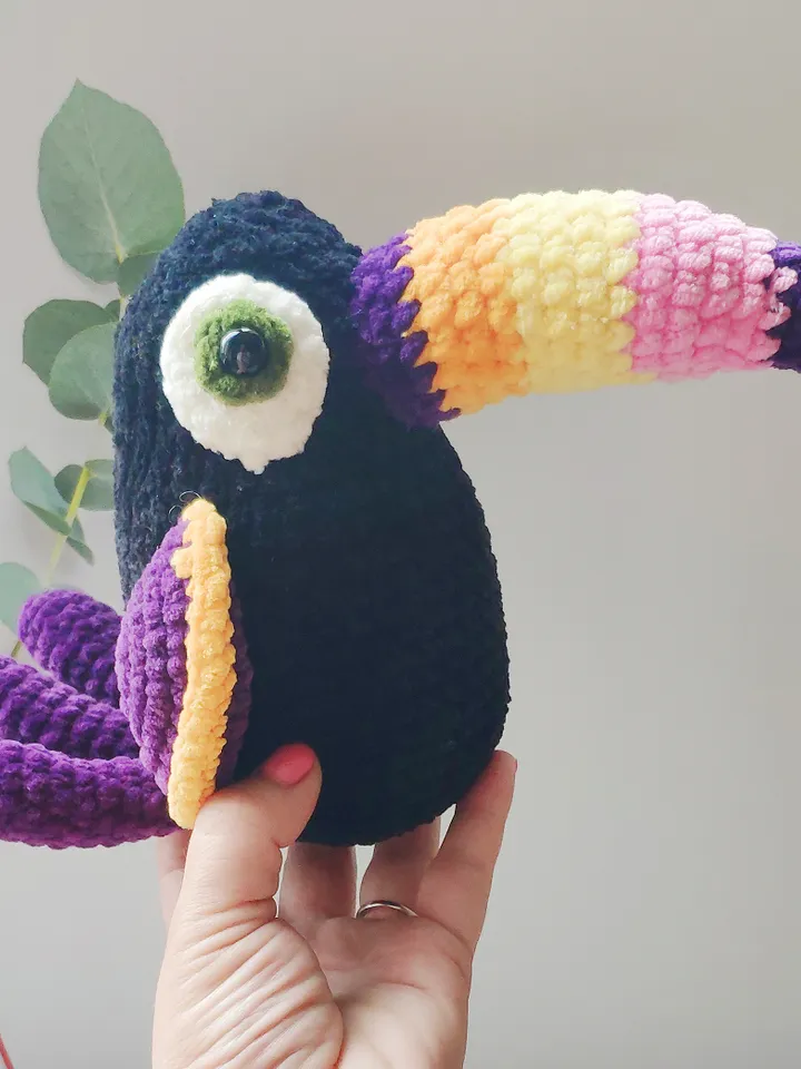 Toucan bird easy crochet amigurumi pattern 2 in 1