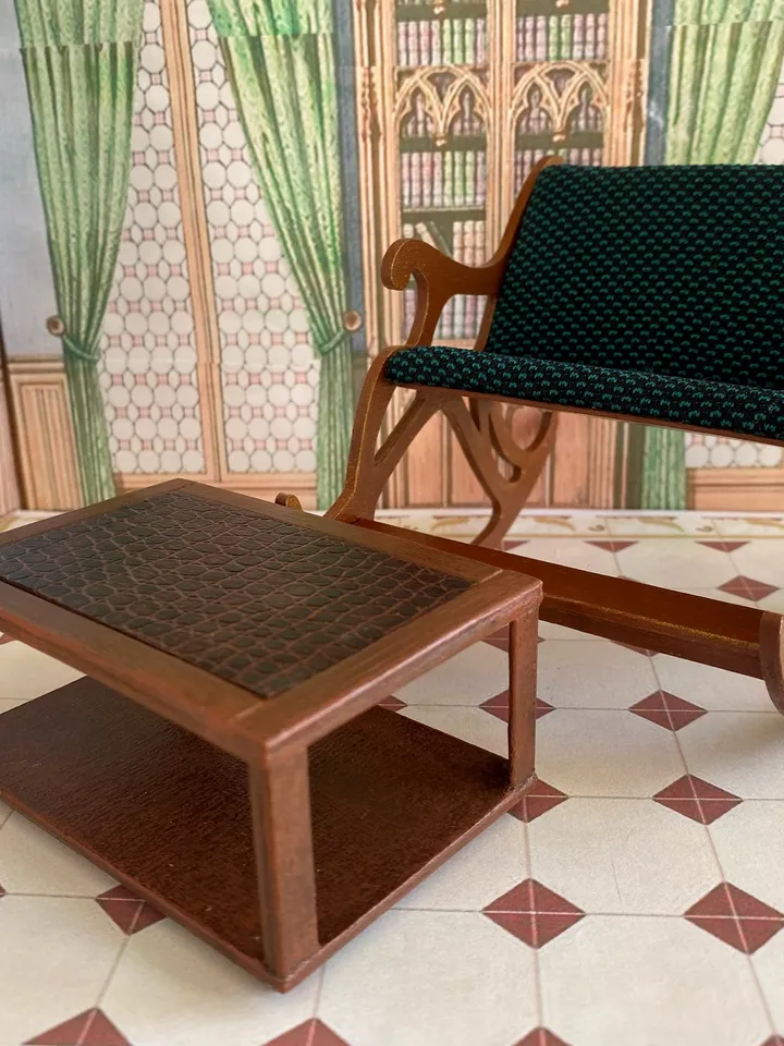 Dollhouse coffee table in 1:12 scale.